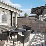 3 Bedroom Stunning In * Hejls